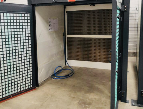 CHAINE DE POUDRAGE POUR JANTES AUTOMOBILE