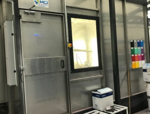 Installation d’une ligne de poudrage motorisée avec convoyeur simple voie dans la Sarthe (72)